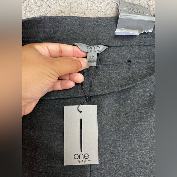 NWT | One by Chapter One | Dark gray w/ side stripes | Pull-on pants | Stretch - Picture 7 of 9